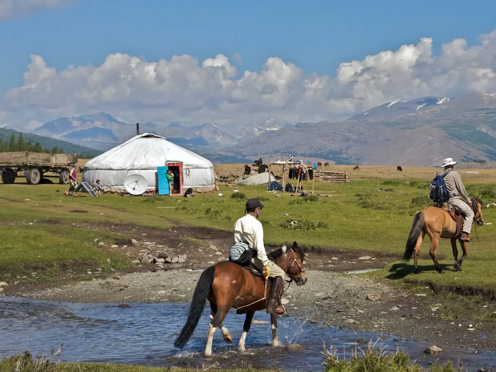 Tusker-Mongolia-Nomad-Trek-SLD-03